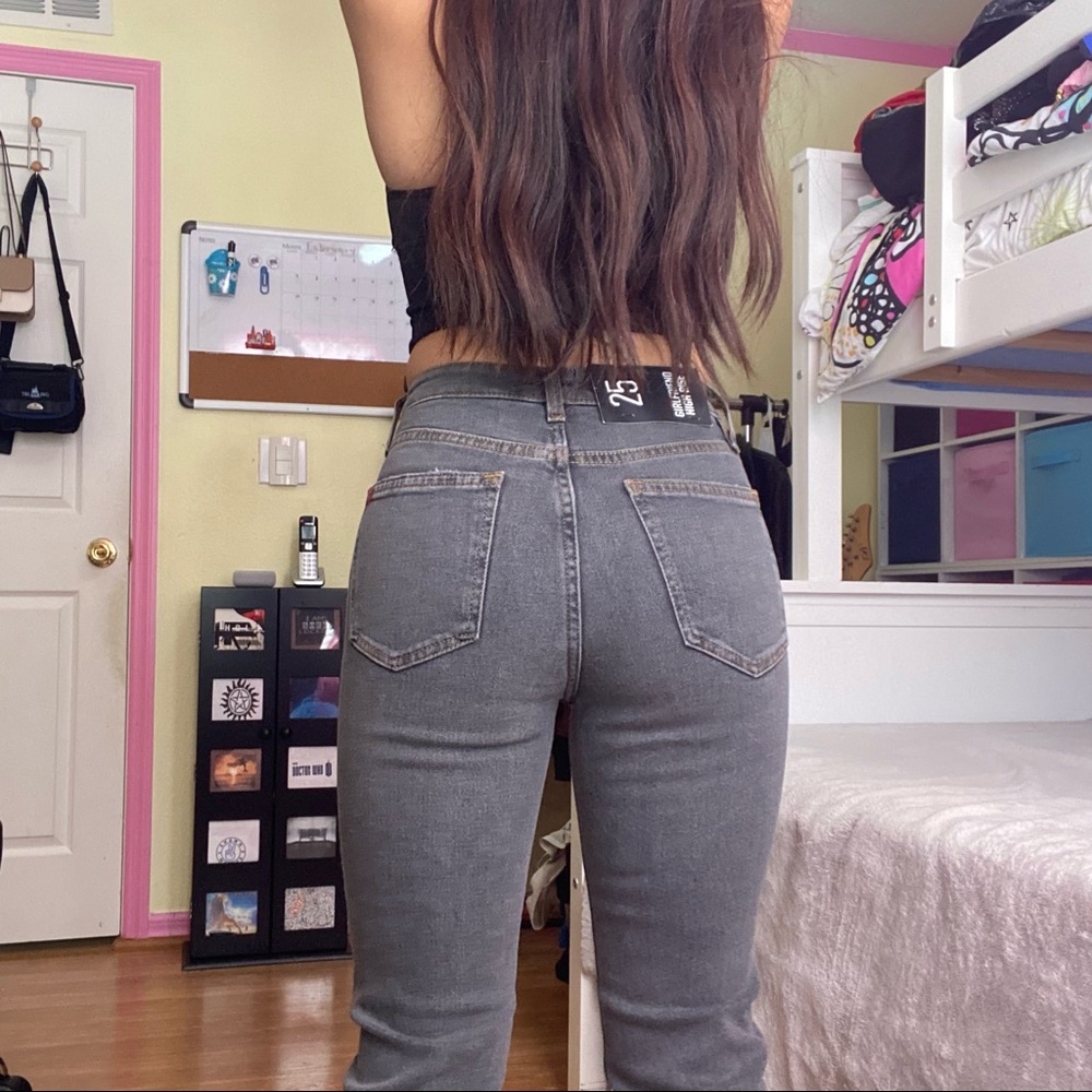 Urban Outfitters BDG Girlfriend High- rise jeans